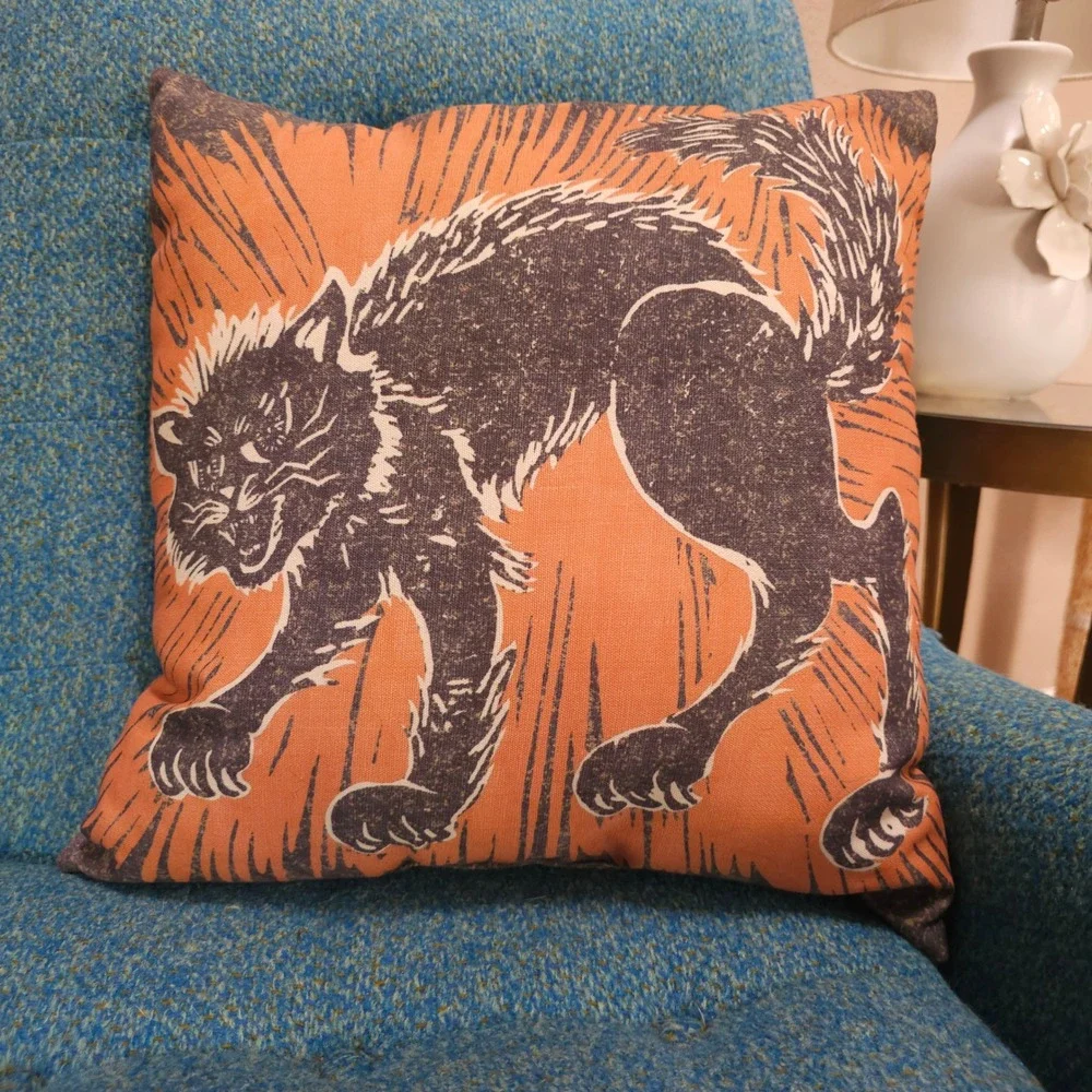 Pottery Barn Halloween Scaredy Black Cat Throw Pillow Orange Print 20